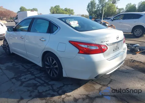 2016 Nissan Altima 2.5 Sv z USA, uszkodzony, nr VIN 1N4AL3AP7GC258751